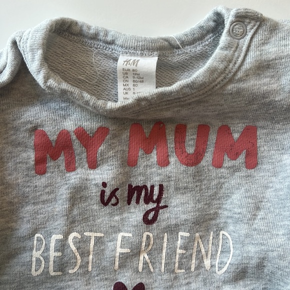 H&M Sweatshirt - Picture 2 of 3